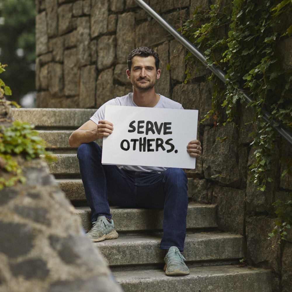 2-Serveothers.jpg